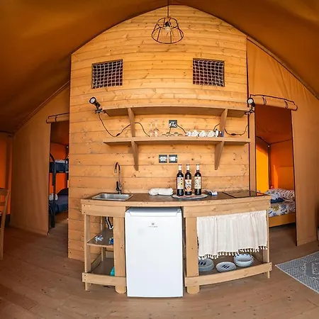 Luxe tent Agriglamping Munai San Giovanni Suèrgiu