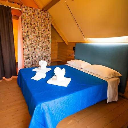 Agriglamping Munai Luxury tent