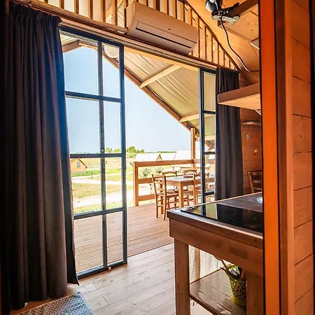 אוהל מפואר Agriglamping Munai *