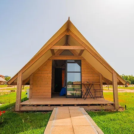 Luxury tent Agriglamping Munai