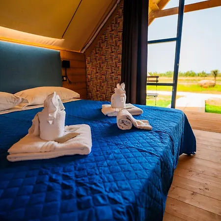 Luxury tent Agriglamping Munai *